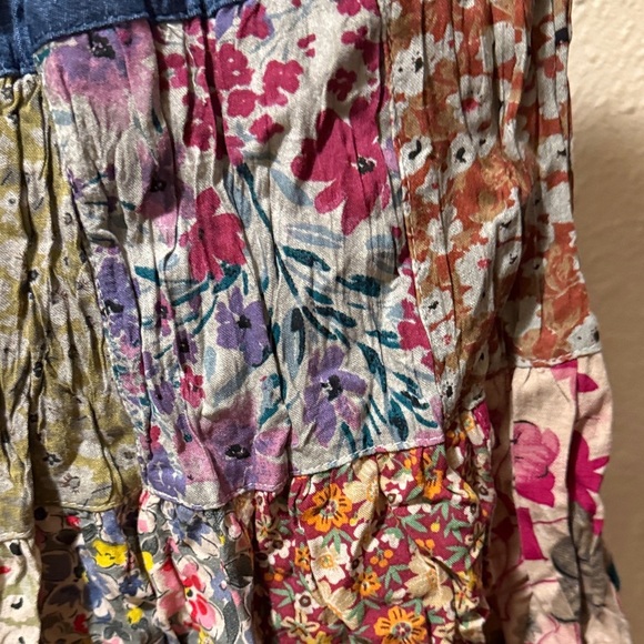 Floral Patchwork Denim Skirt​ - Picture 13 of 14